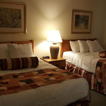 Baymont By Wyndham Wichita East Ξενοδοχείο Εξωτερικό φωτογραφία