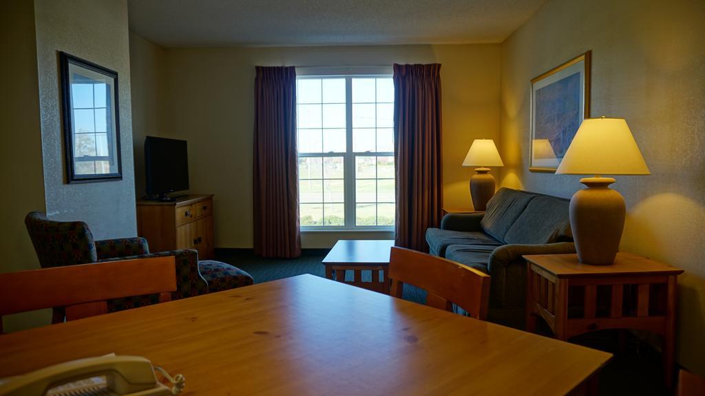 Baymont By Wyndham Wichita East Ξενοδοχείο Εξωτερικό φωτογραφία